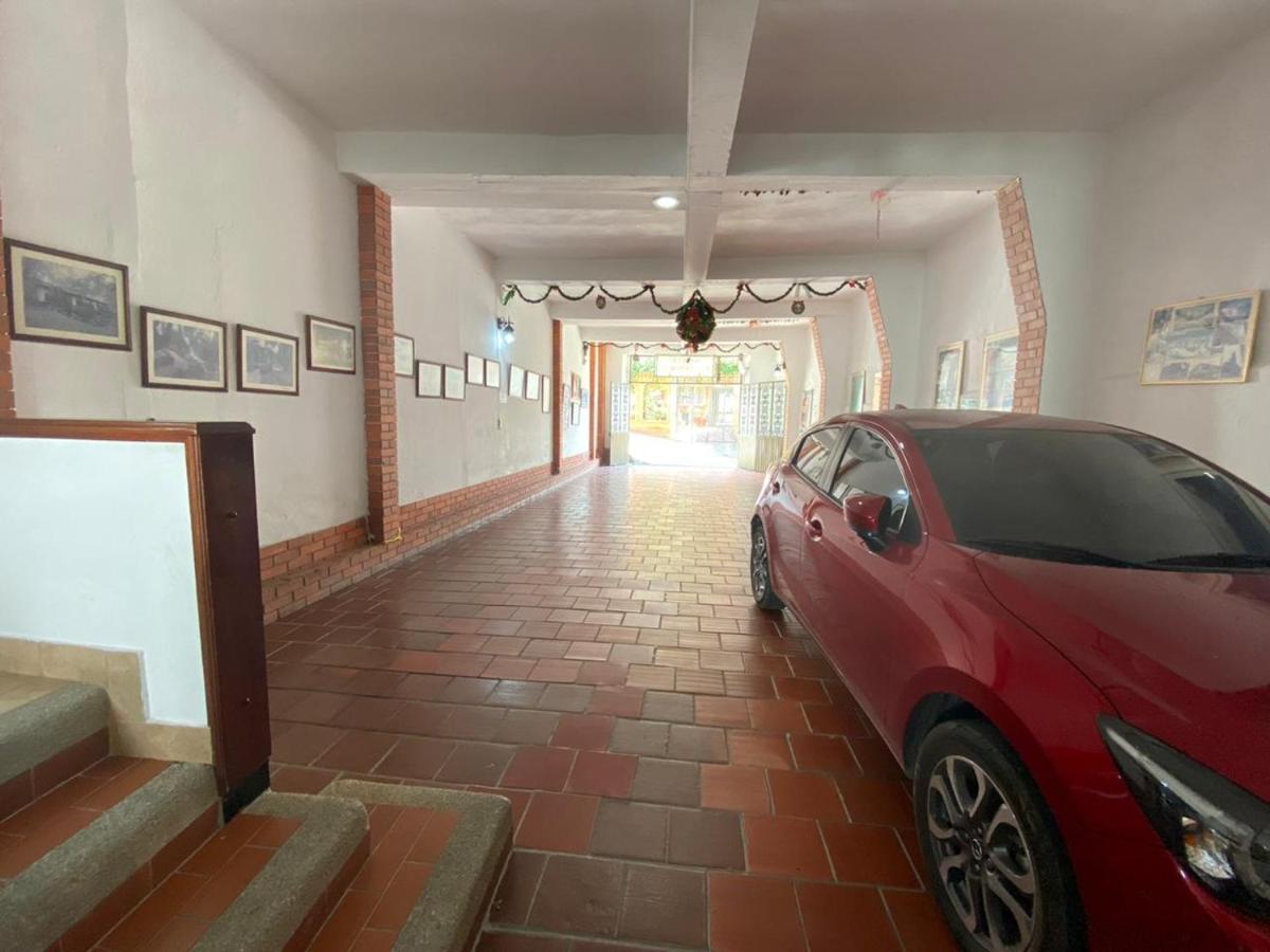 Hostal Isla Senorial San Gil Εξωτερικό φωτογραφία