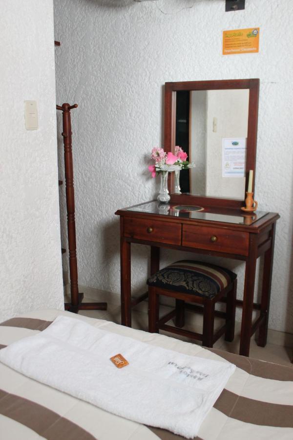 Hostal Isla Senorial San Gil Εξωτερικό φωτογραφία