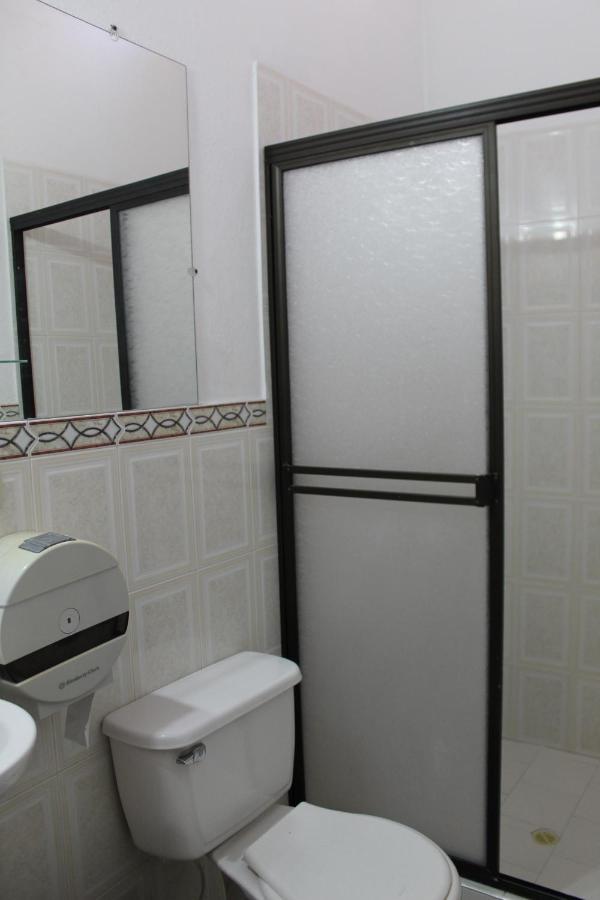 Hostal Isla Senorial San Gil Εξωτερικό φωτογραφία