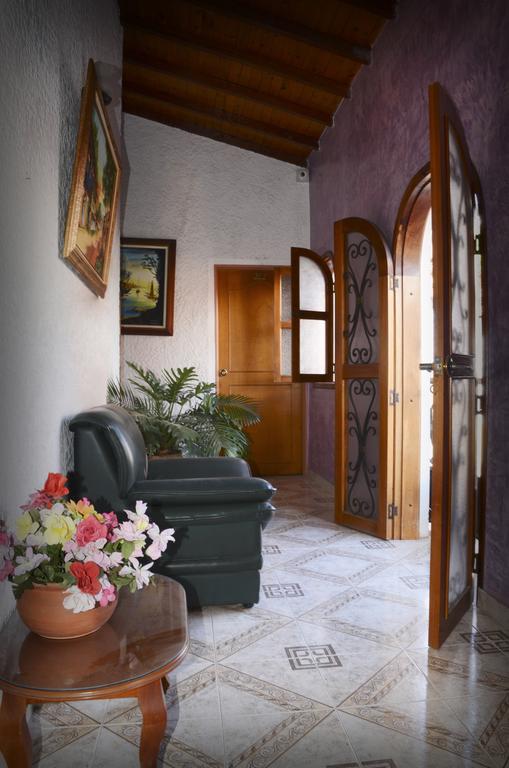 Hostal Isla Senorial San Gil Εξωτερικό φωτογραφία